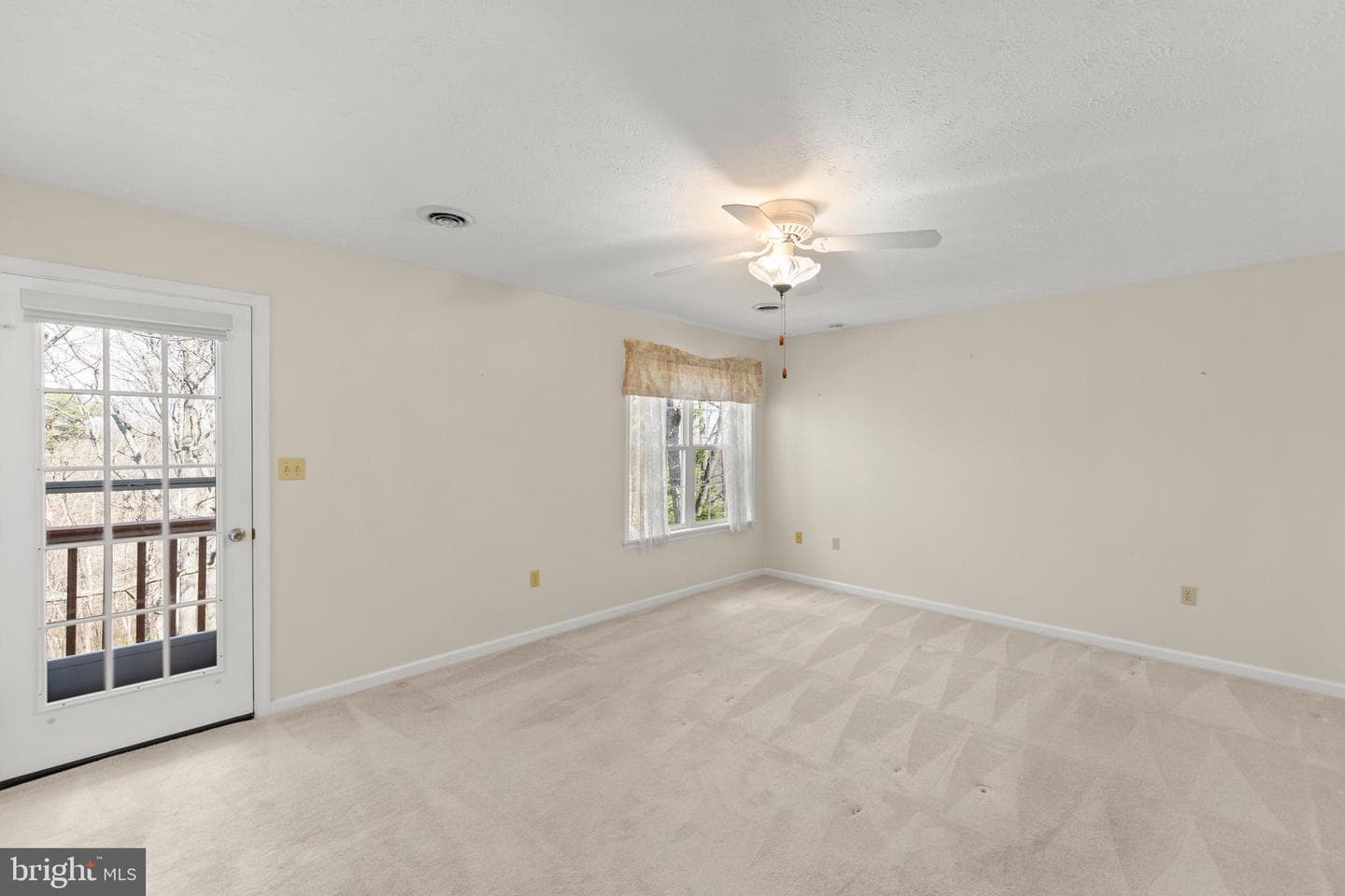 207 Cavalry Drive photo 21