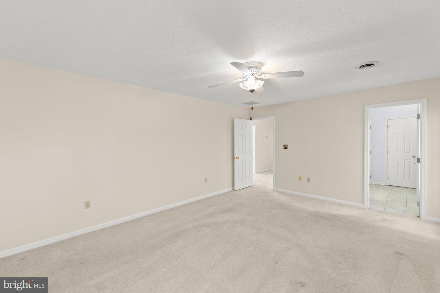 207 Cavalry Drive photo 23