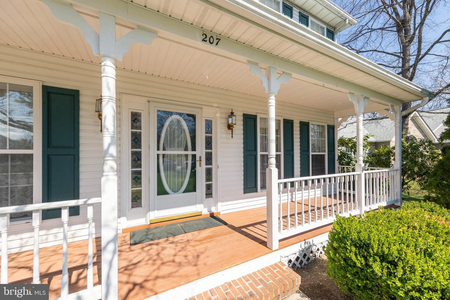 207 Cavalry Drive photo 3