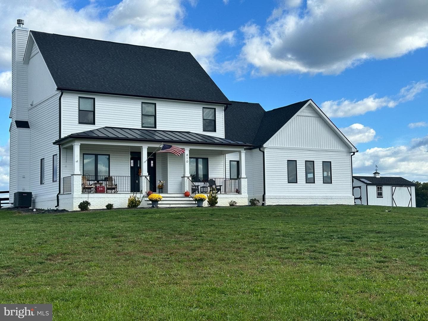 810 Huttle Road photo 2