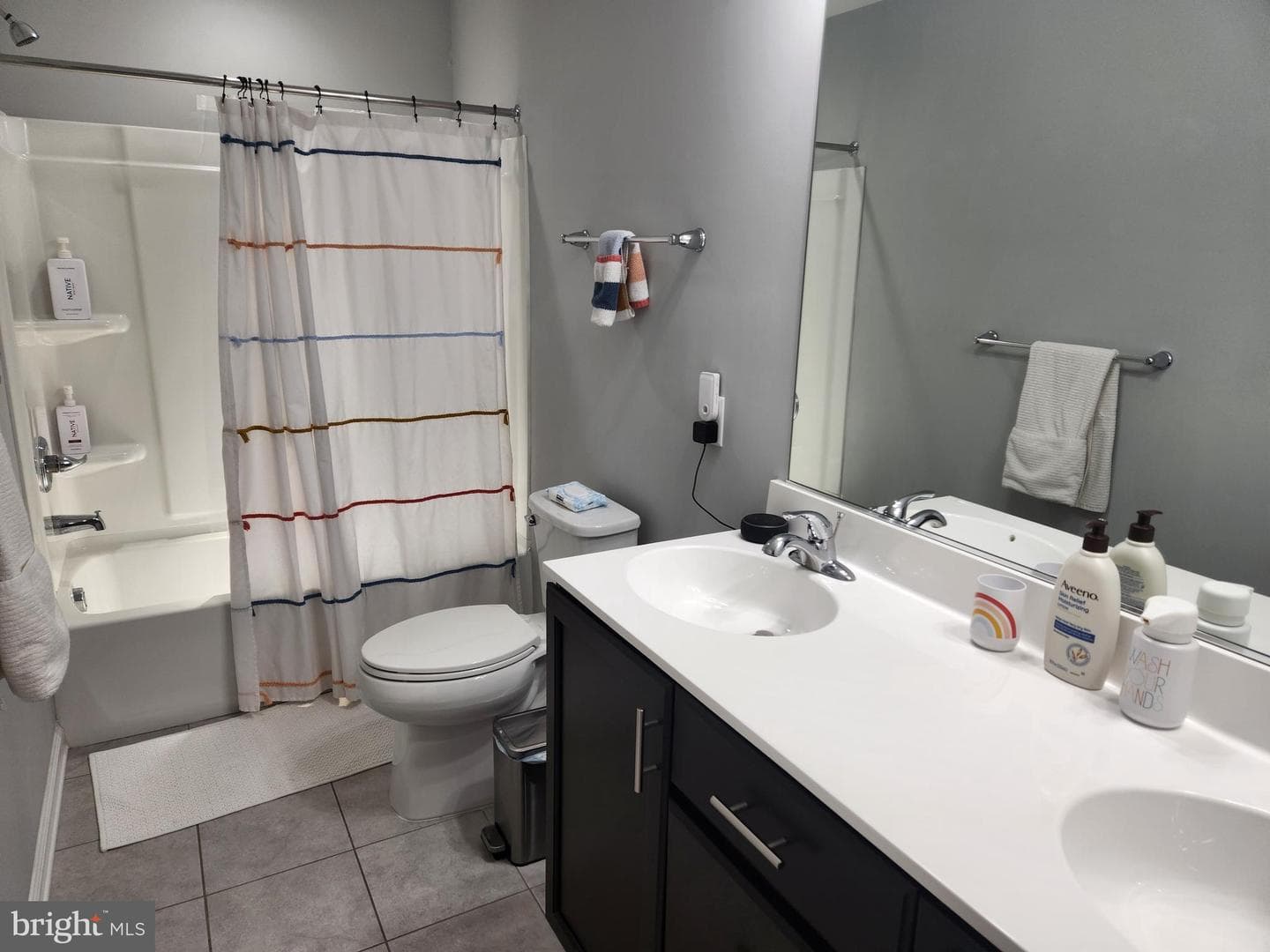 121 Sovereign Court photo 23