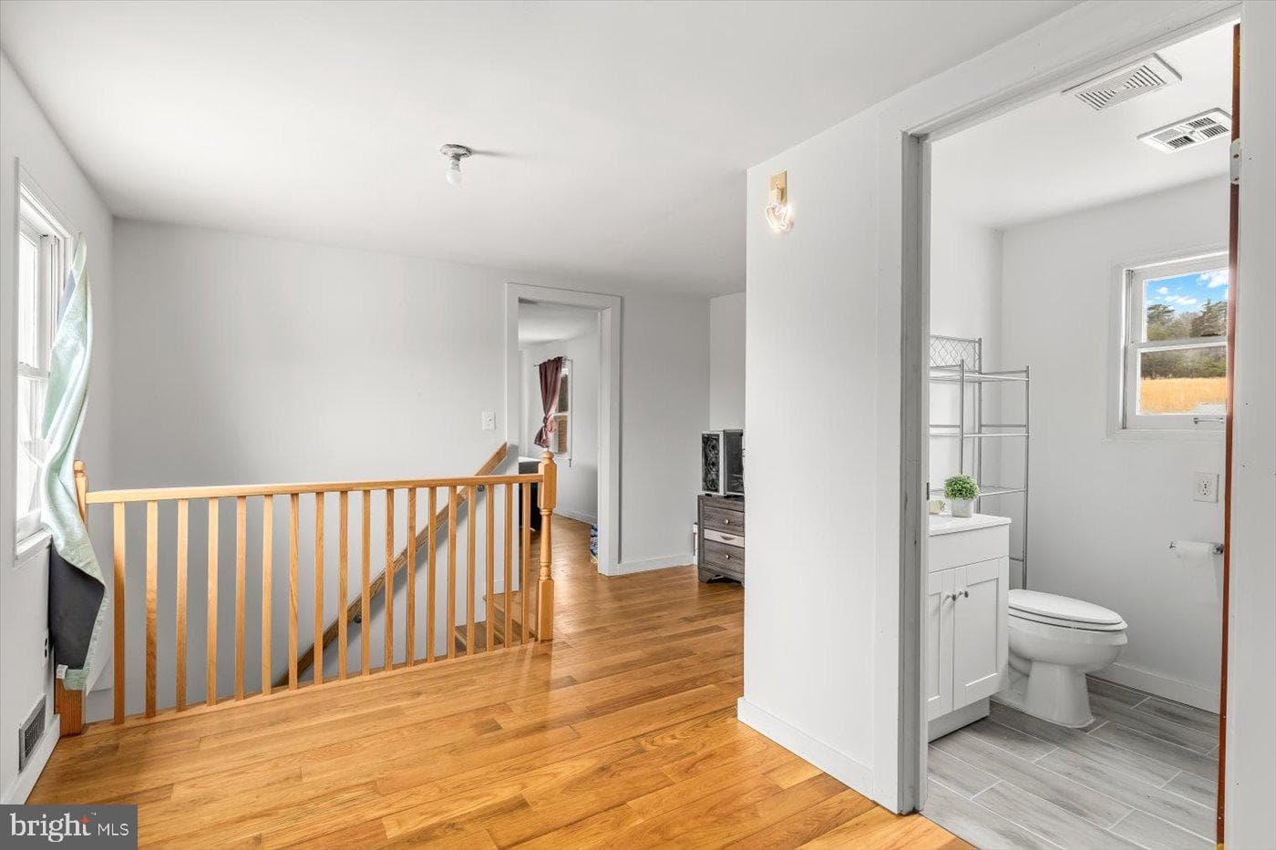 146 Howards Chapel Road photo 32