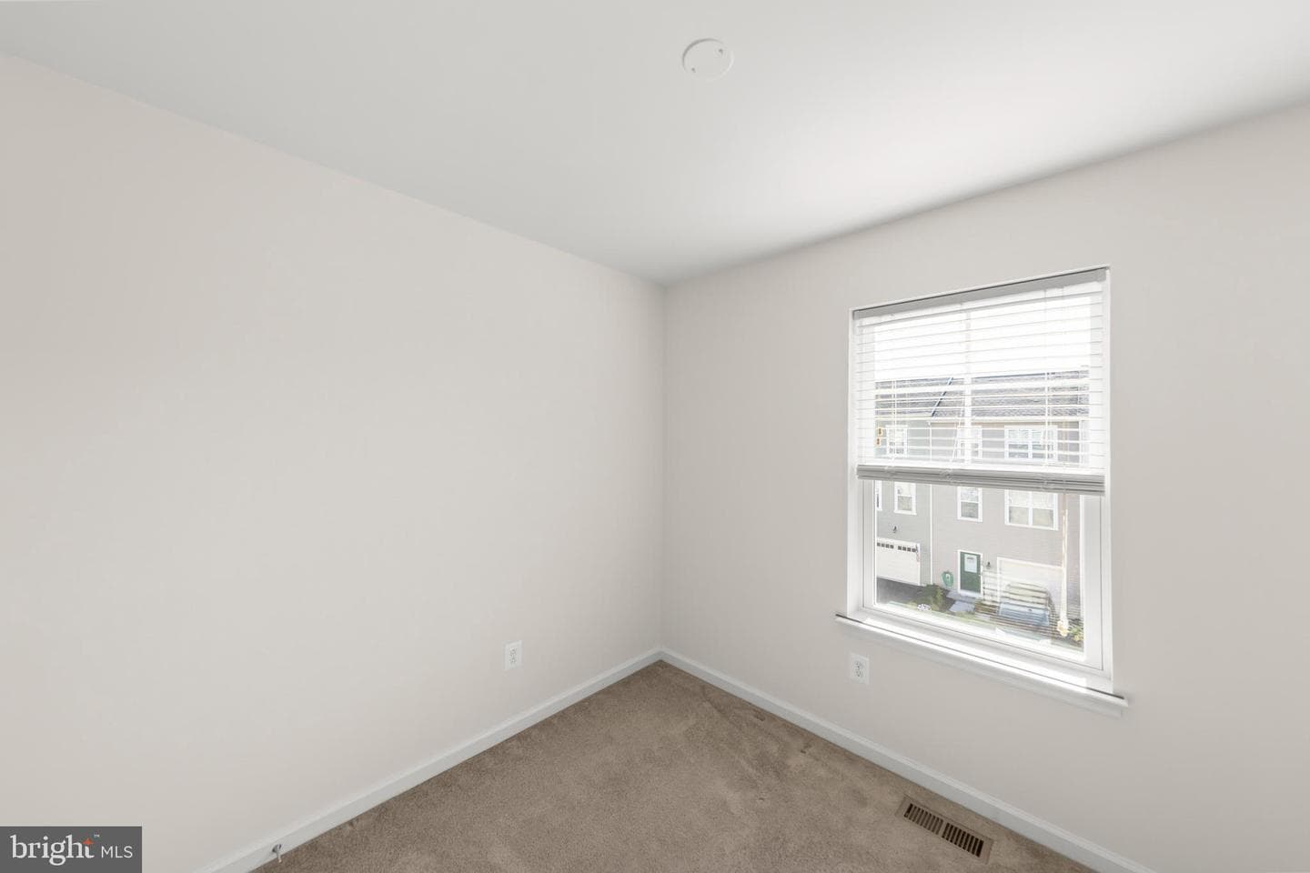 107 Fading Star Court photo 37