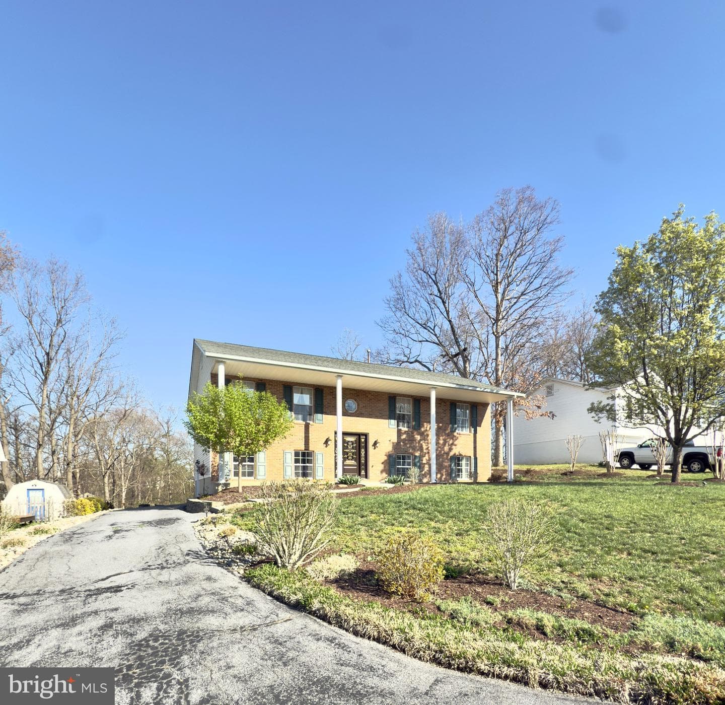 103 Charlton Road photo 2