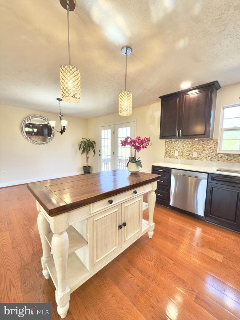 103 Charlton Road photo 21