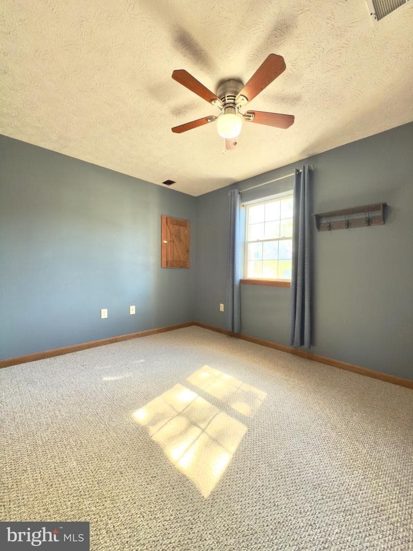 103 Charlton Road photo 48