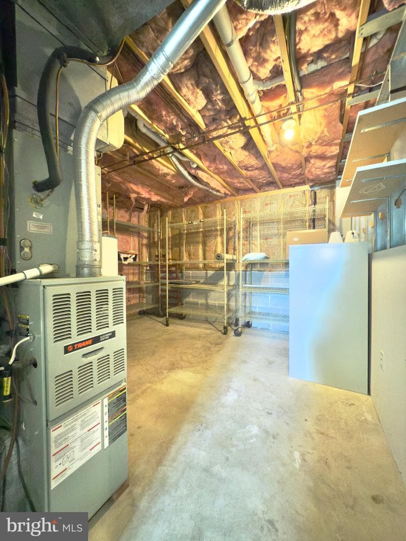 103 Charlton Road photo 51