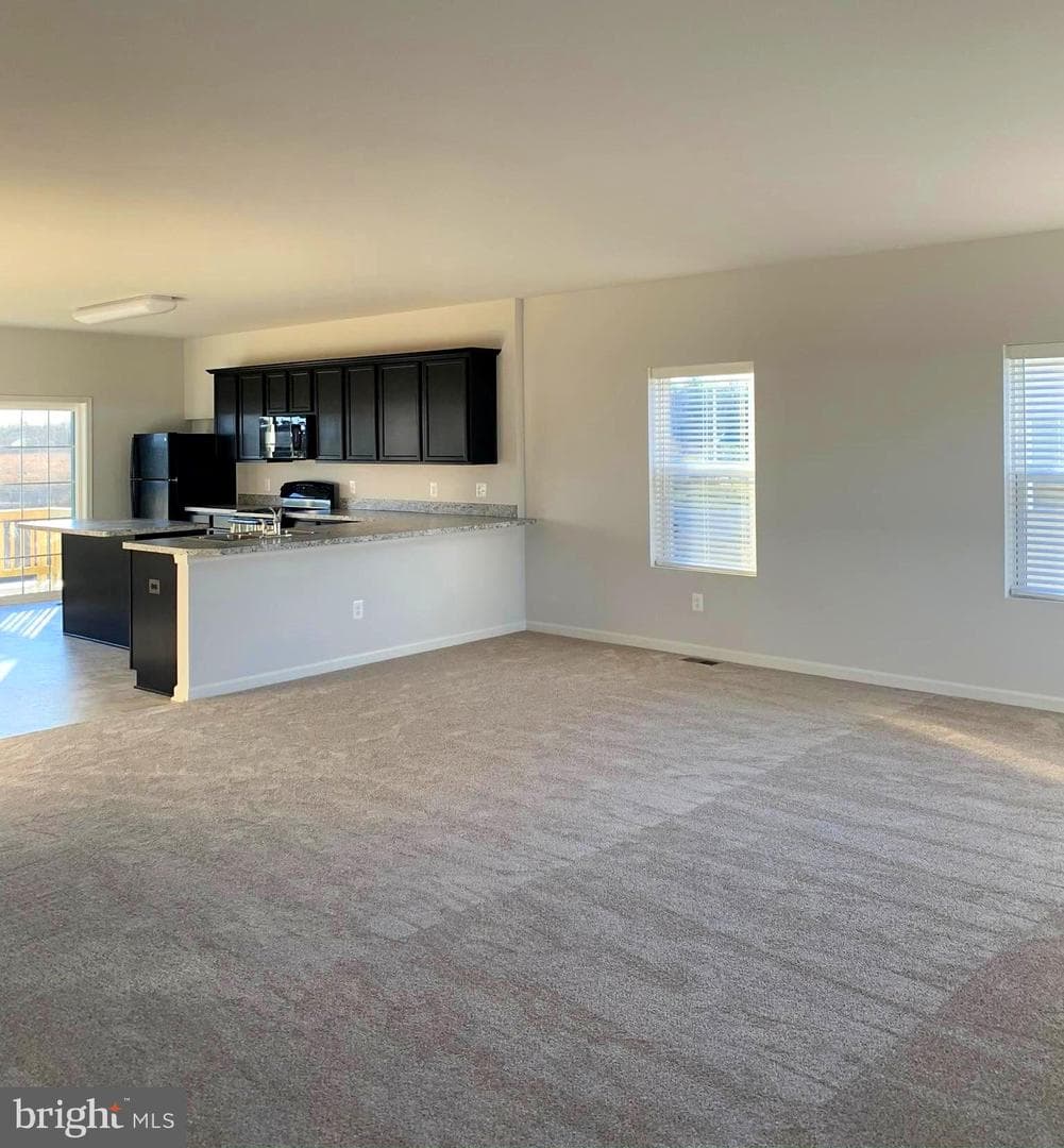 210 Parkland Drive photo 10