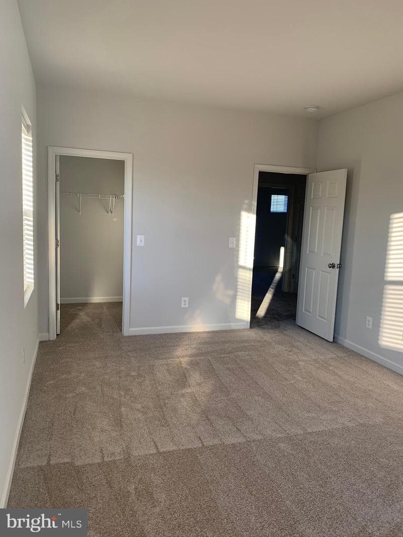 210 Parkland Drive photo 19