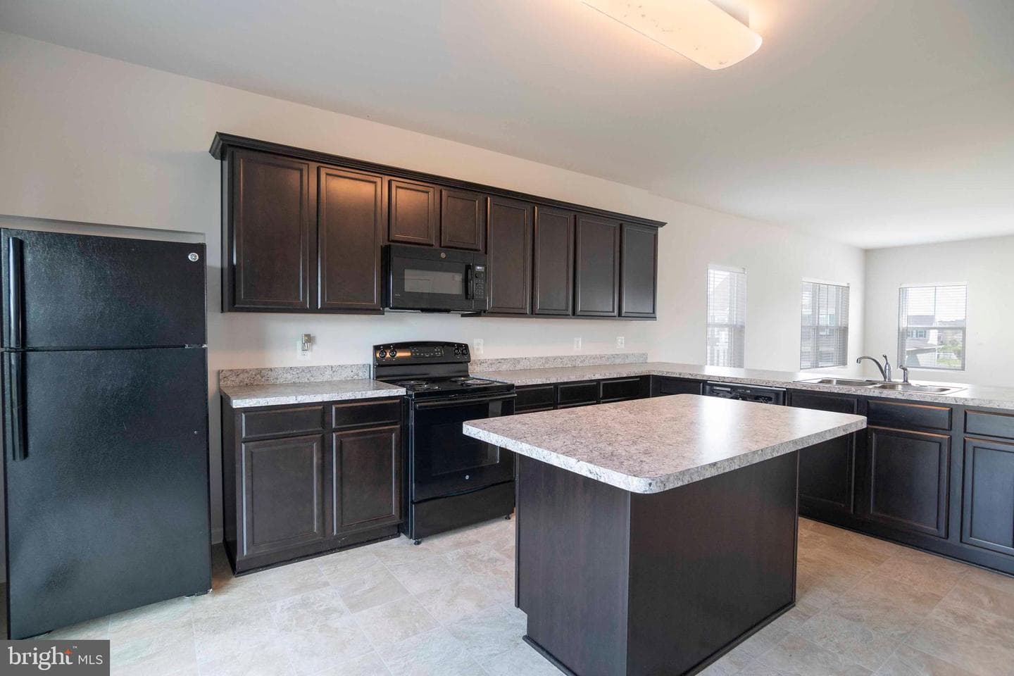 210 Parkland Drive photo 52