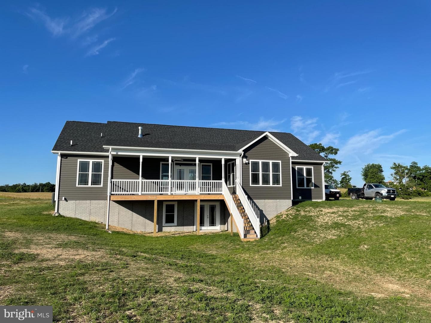1005 Redbud Road photo 3