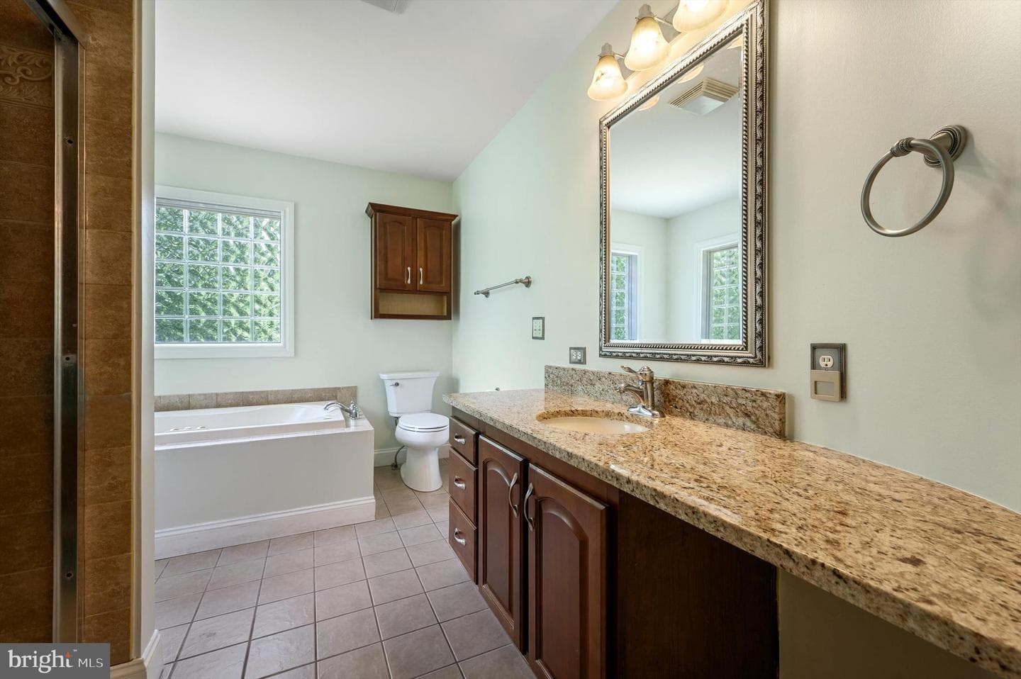 232 Devland Drive photo 25