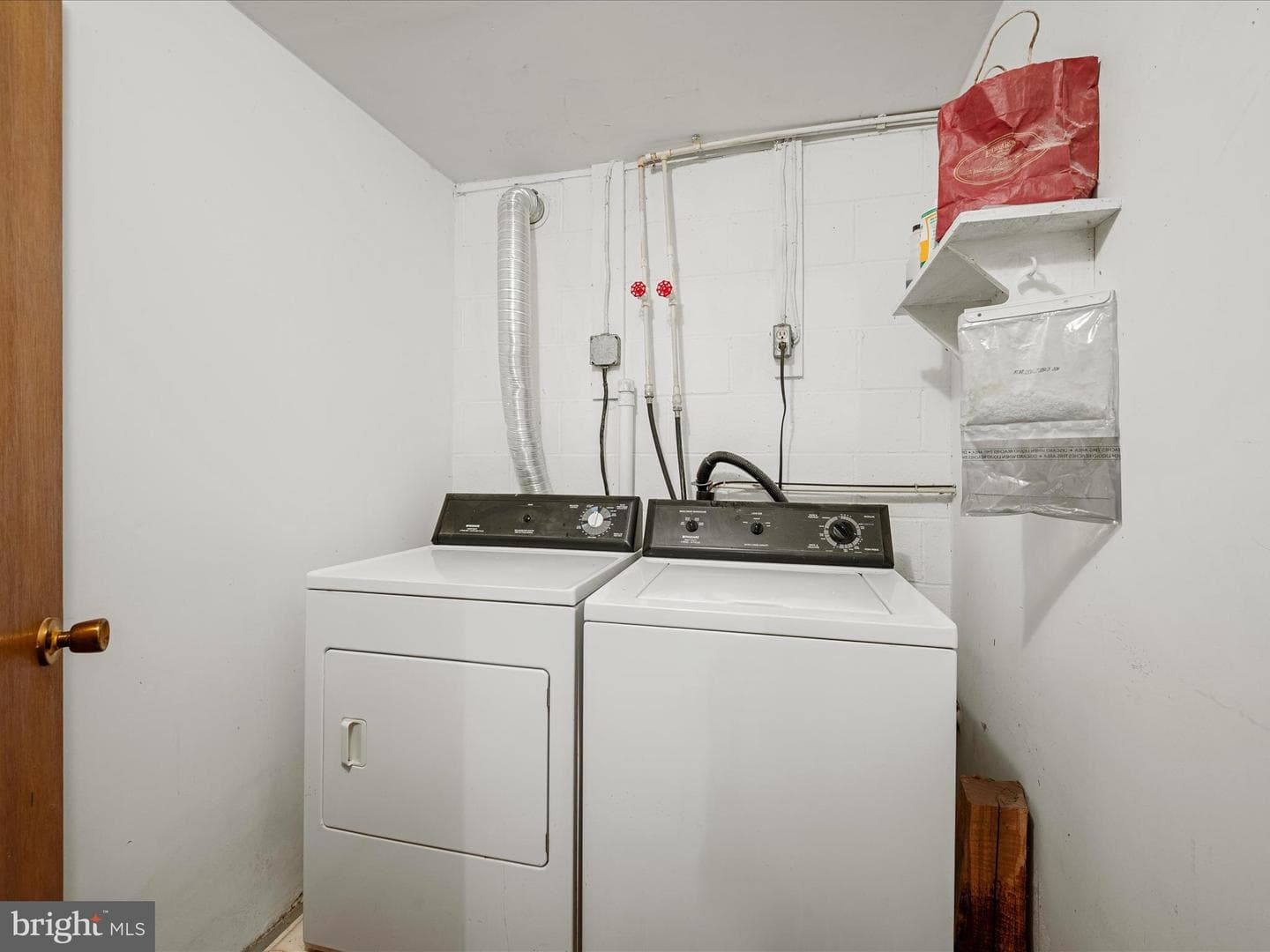 281 Light Road photo 47