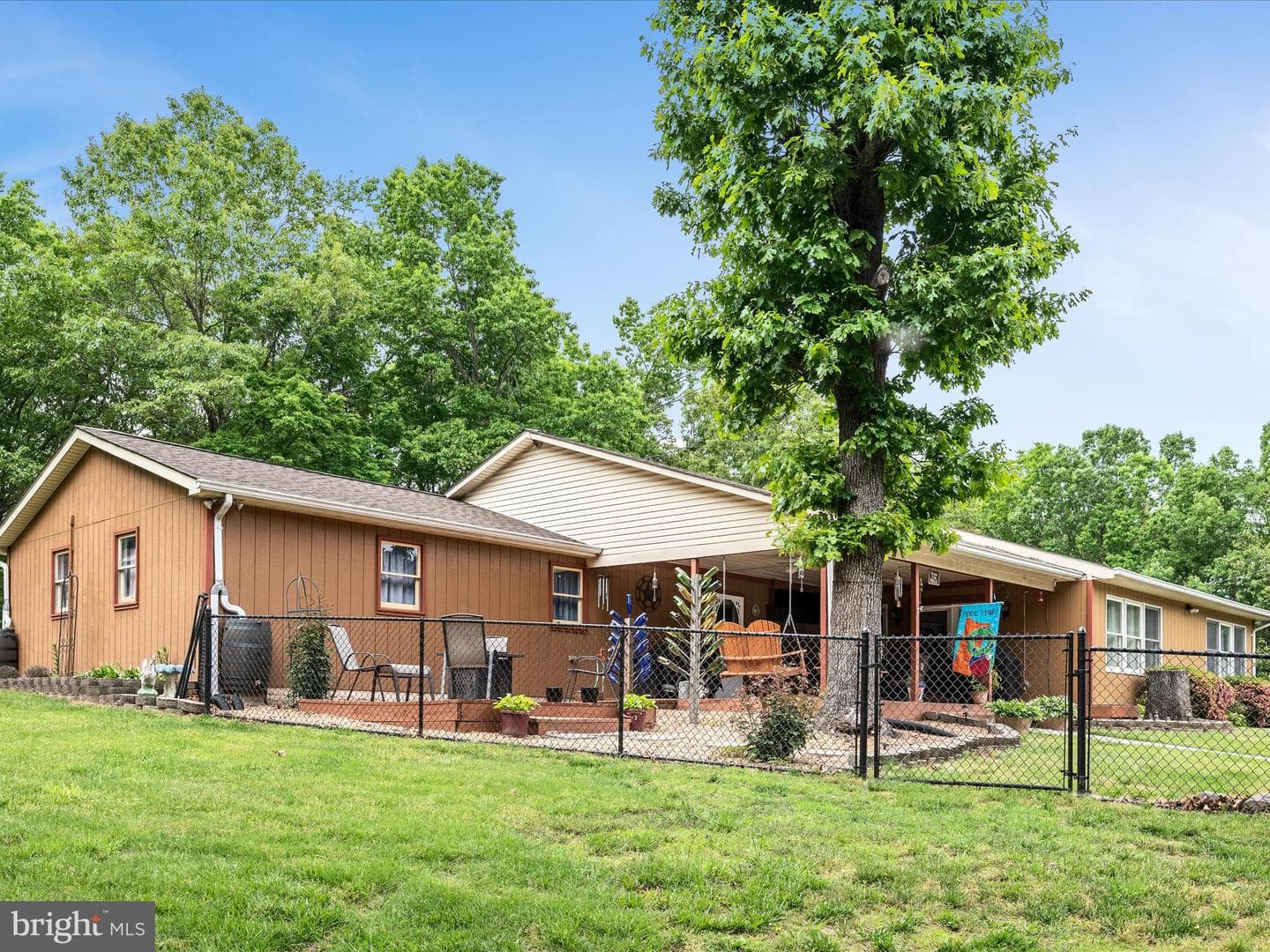 281 Light Road photo 9
