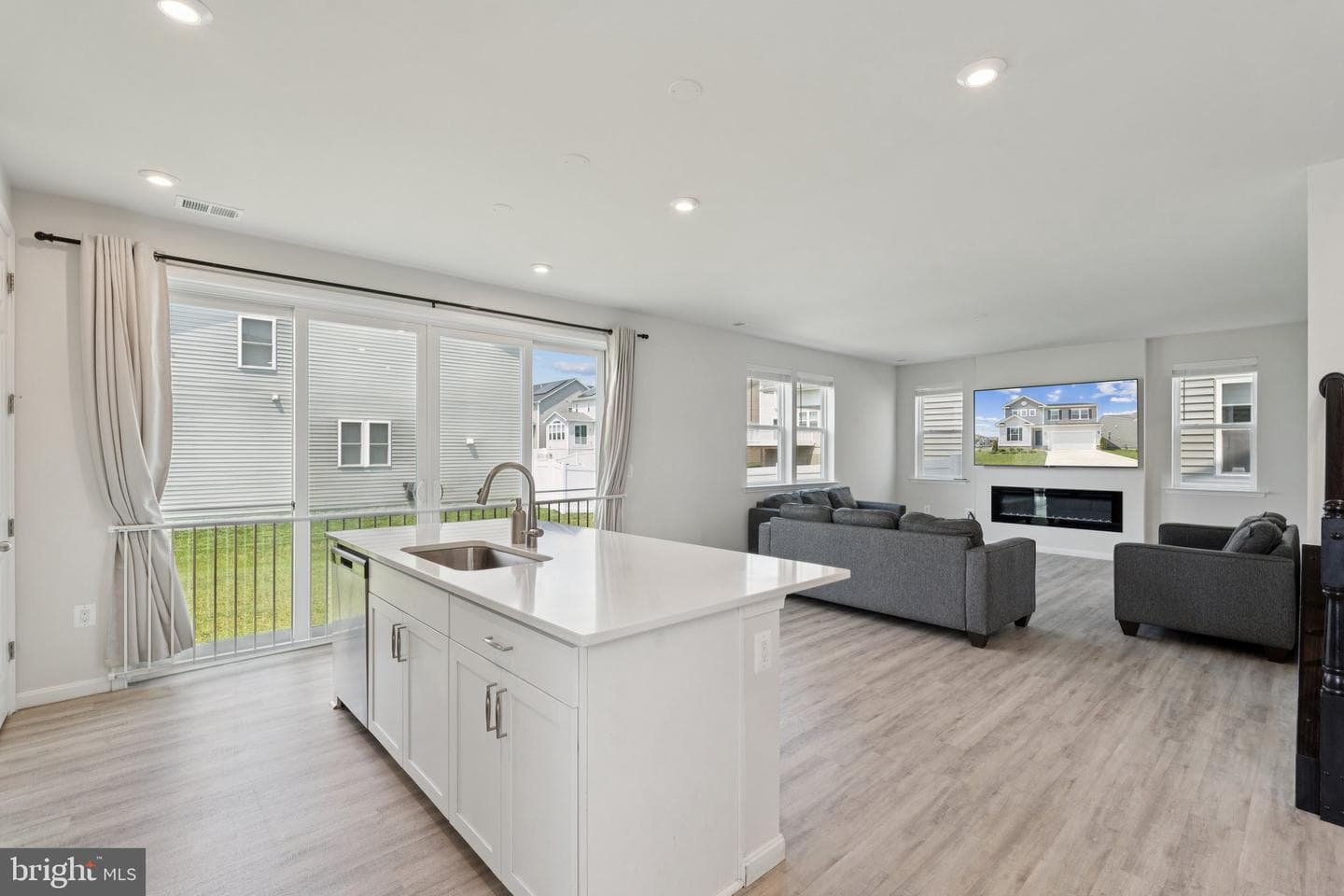 106 Poe Drive photo 8