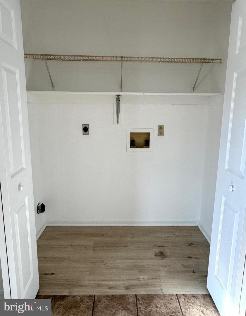 326 Banbury Terrace photo 11