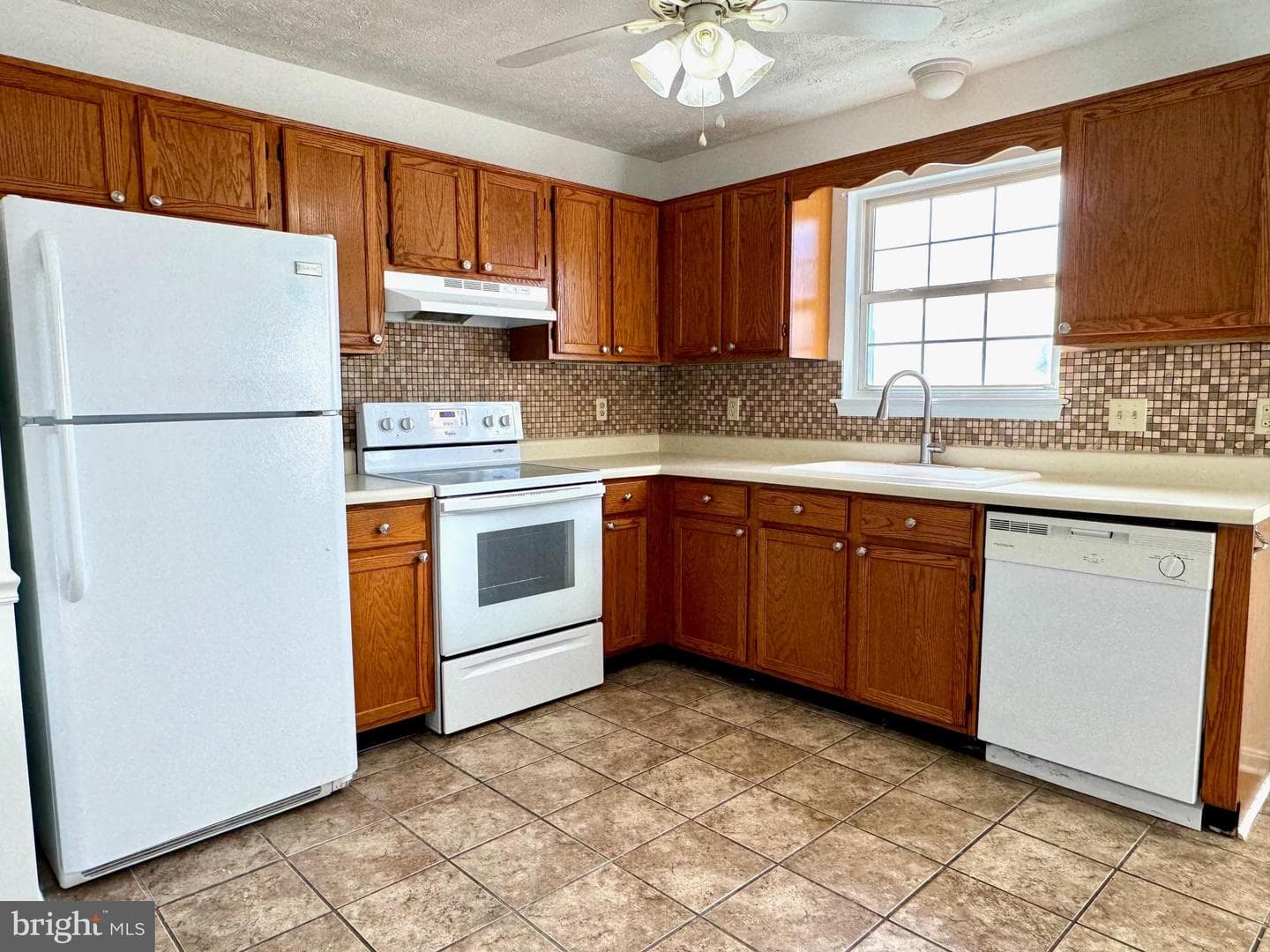 326 Banbury Terrace photo 8