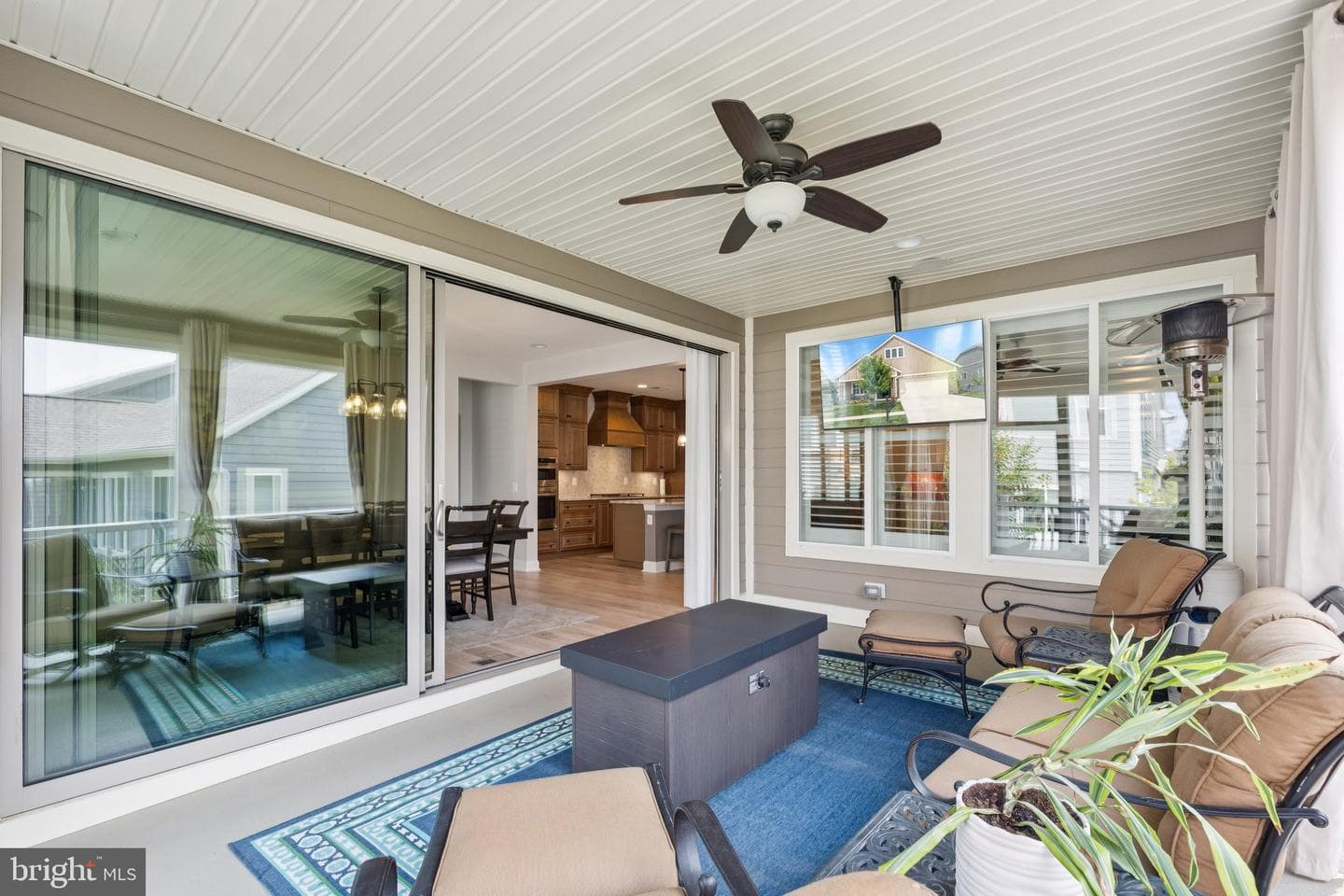 112 Viceroy Way photo 33