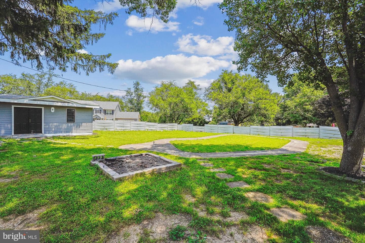 110 Carter Place photo 6