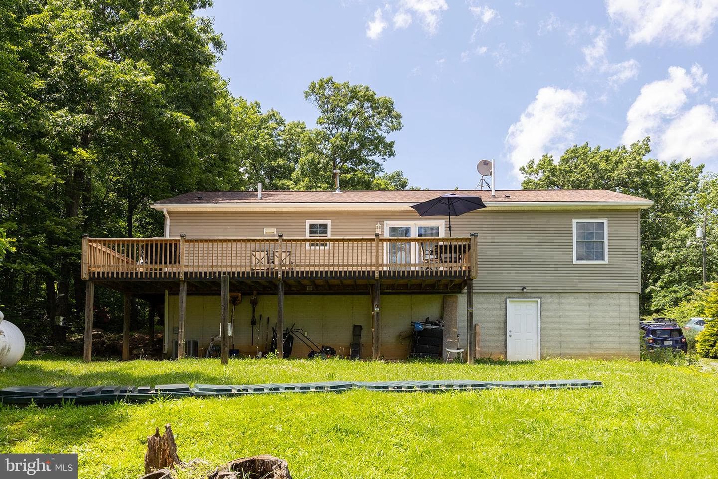 822 Pheasant Drive photo 34