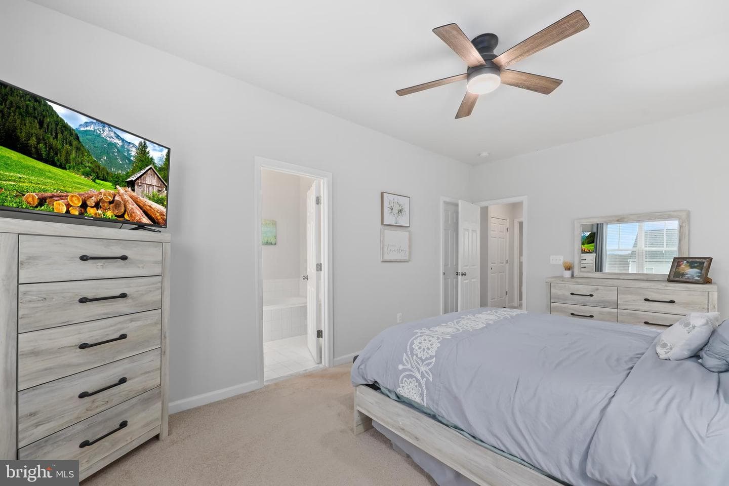 492 Parkland Drive photo 27