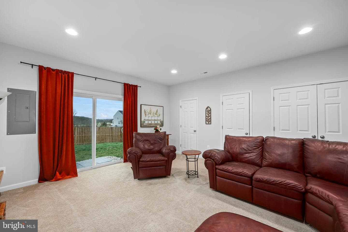 492 Parkland Drive photo 6
