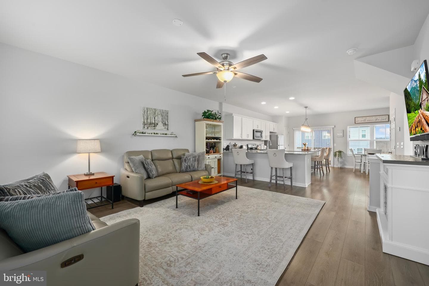 492 Parkland Drive photo 9