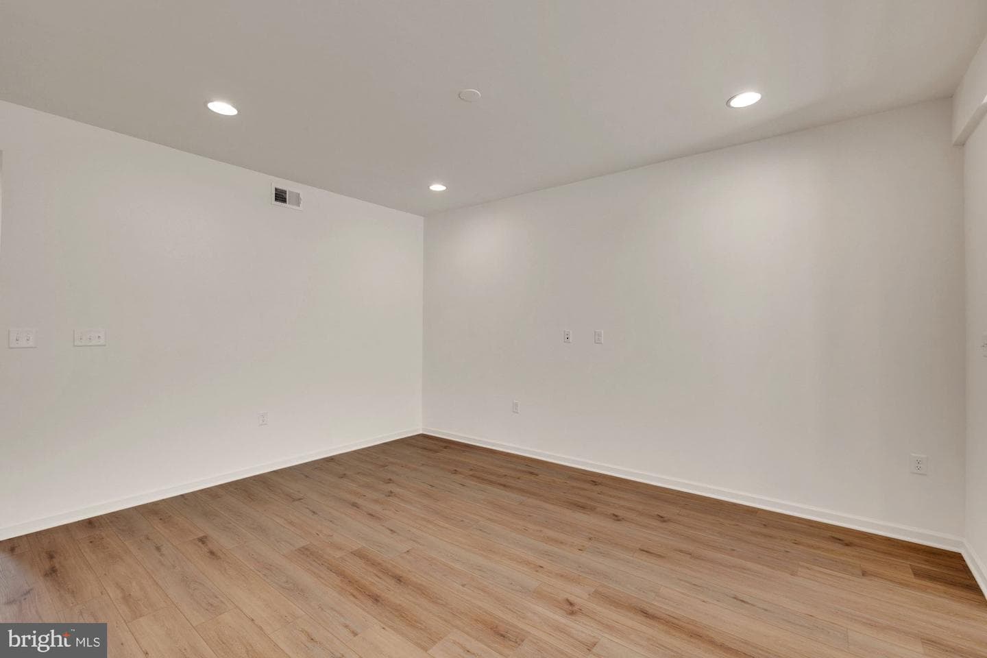 116 Copeley Circle photo 9