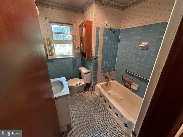 2304 Front Royal Pike photo 10