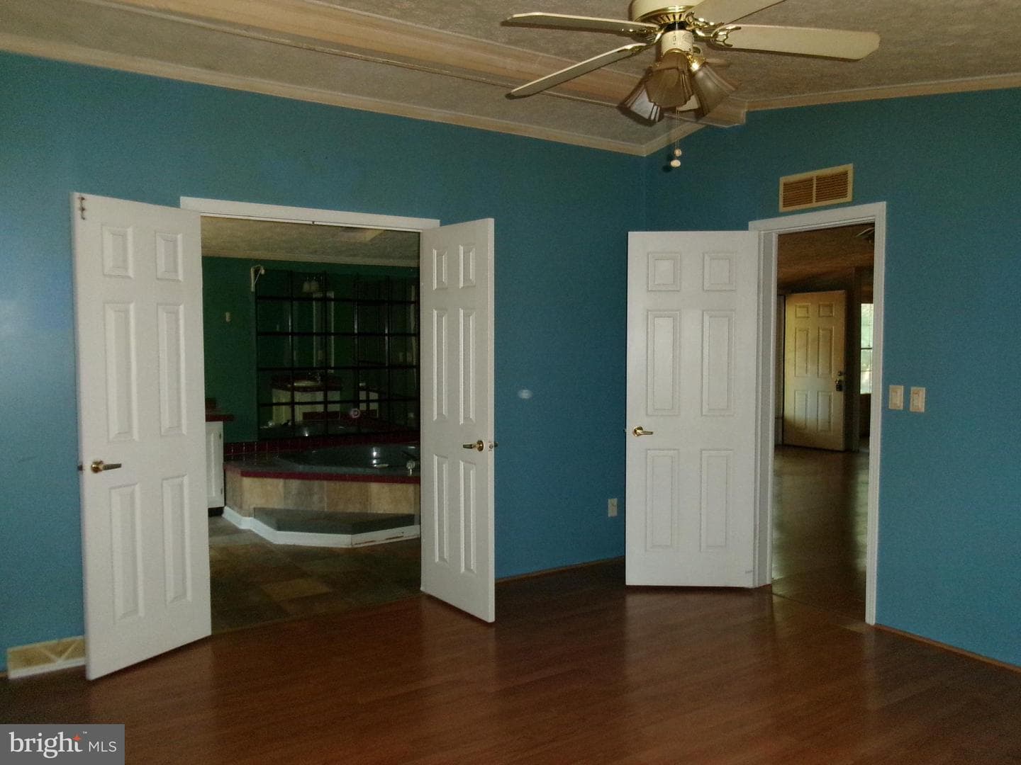 125 Whispering Knolls Drive photo 21