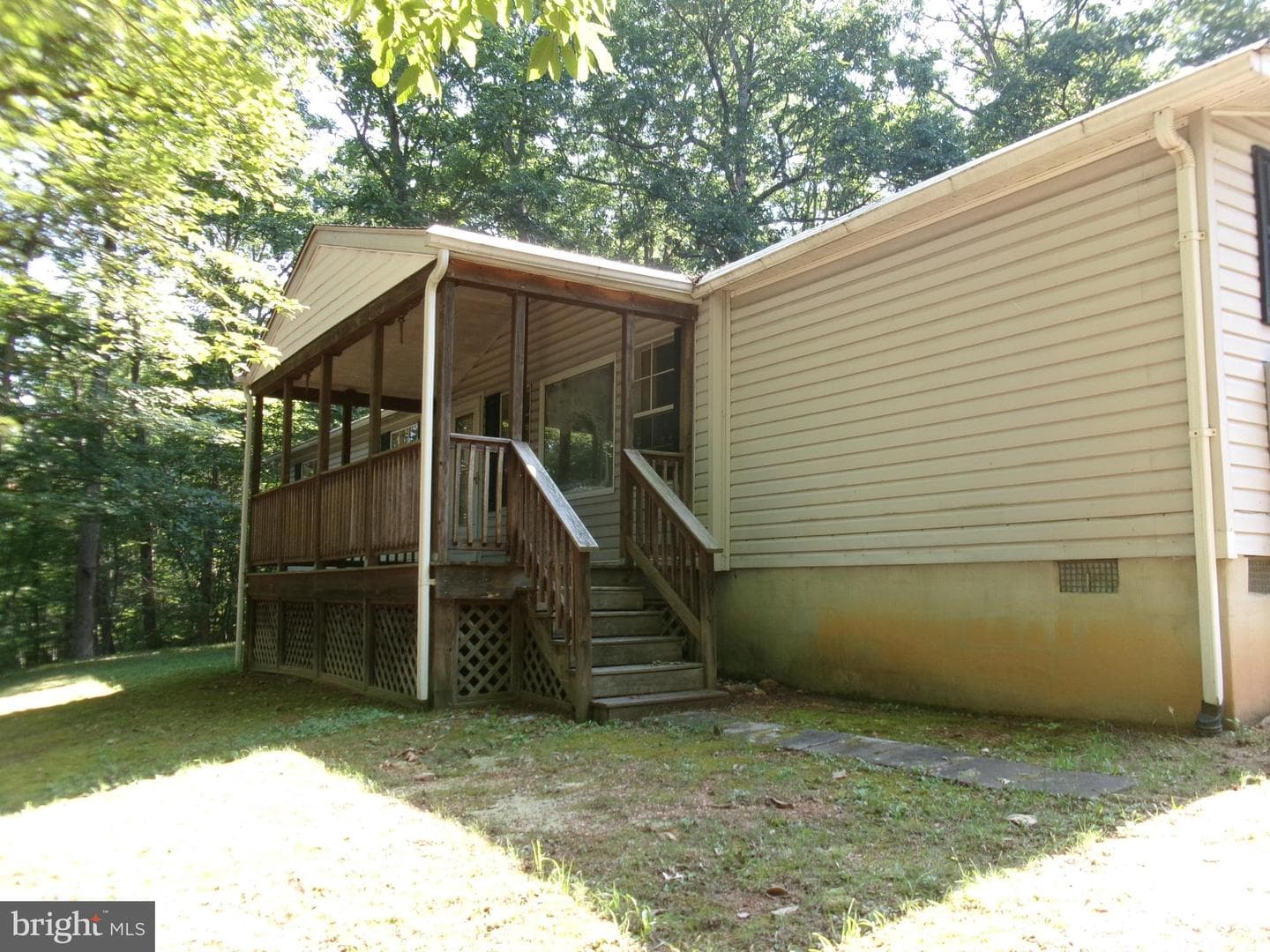 125 Whispering Knolls Drive photo 4