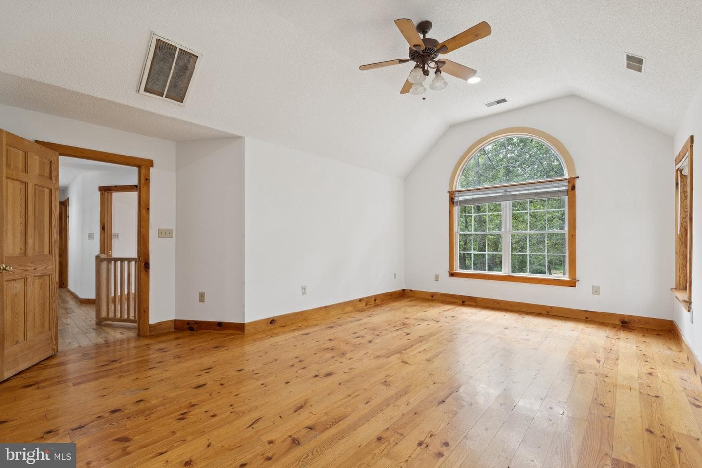 360 Clearview Drive photo 26