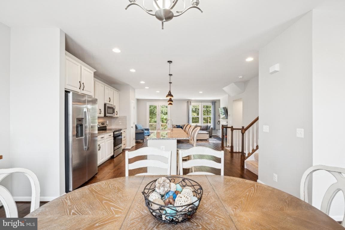 149 Biscane Court photo 10
