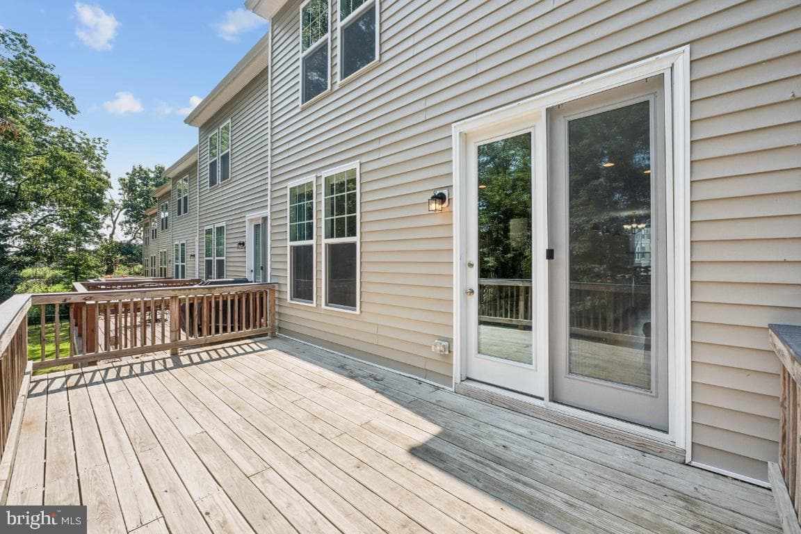 149 Biscane Court photo 37