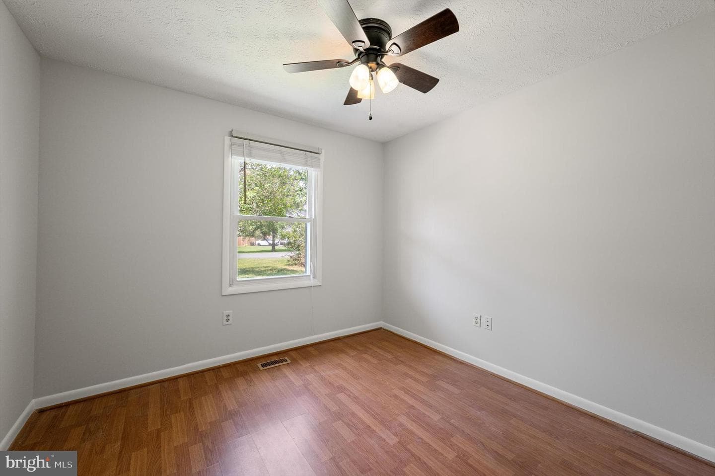208 Wythe Avenue photo 22