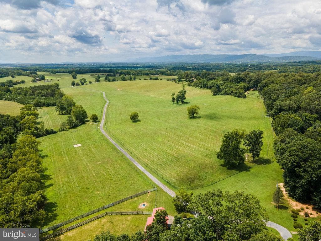 1115 Chapel Road photo 4