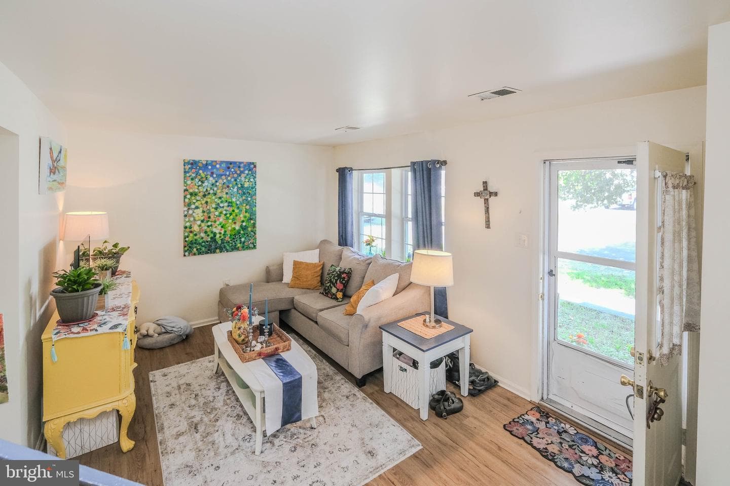 1111 Ravenwood Road photo 7