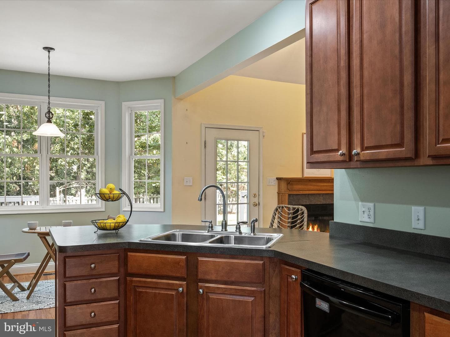 108 Kinross Drive photo 24