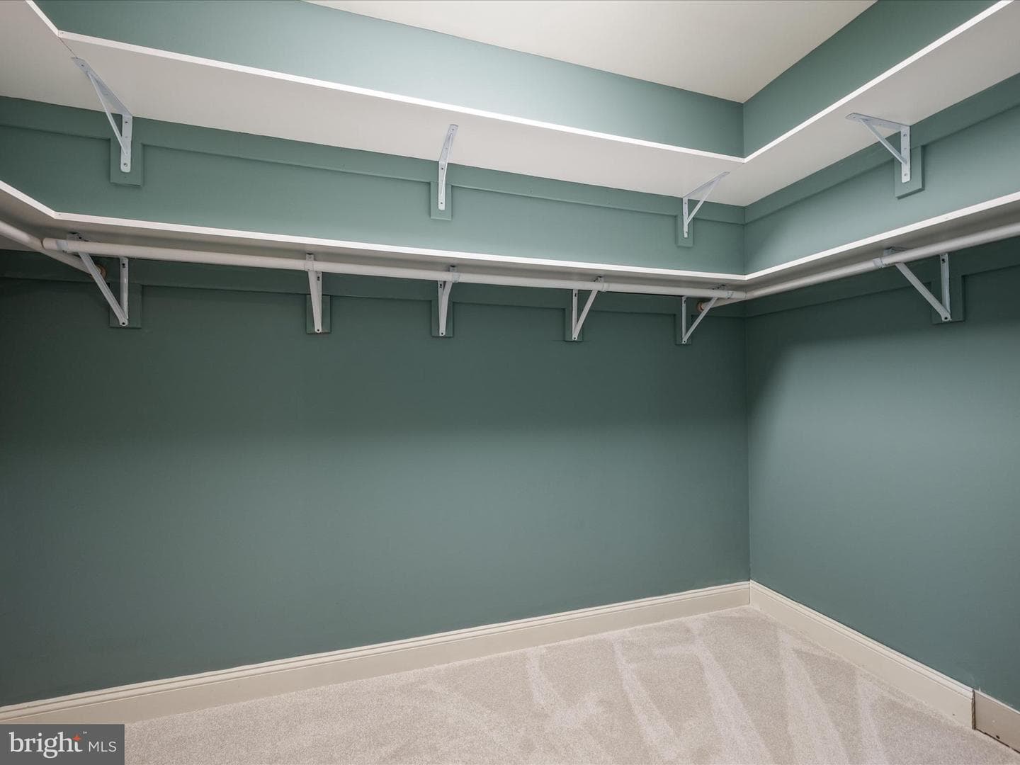 108 Kinross Drive photo 35