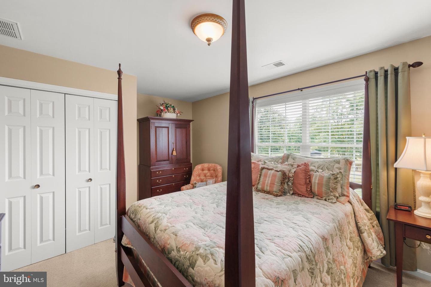 104 Skylark Court photo 32