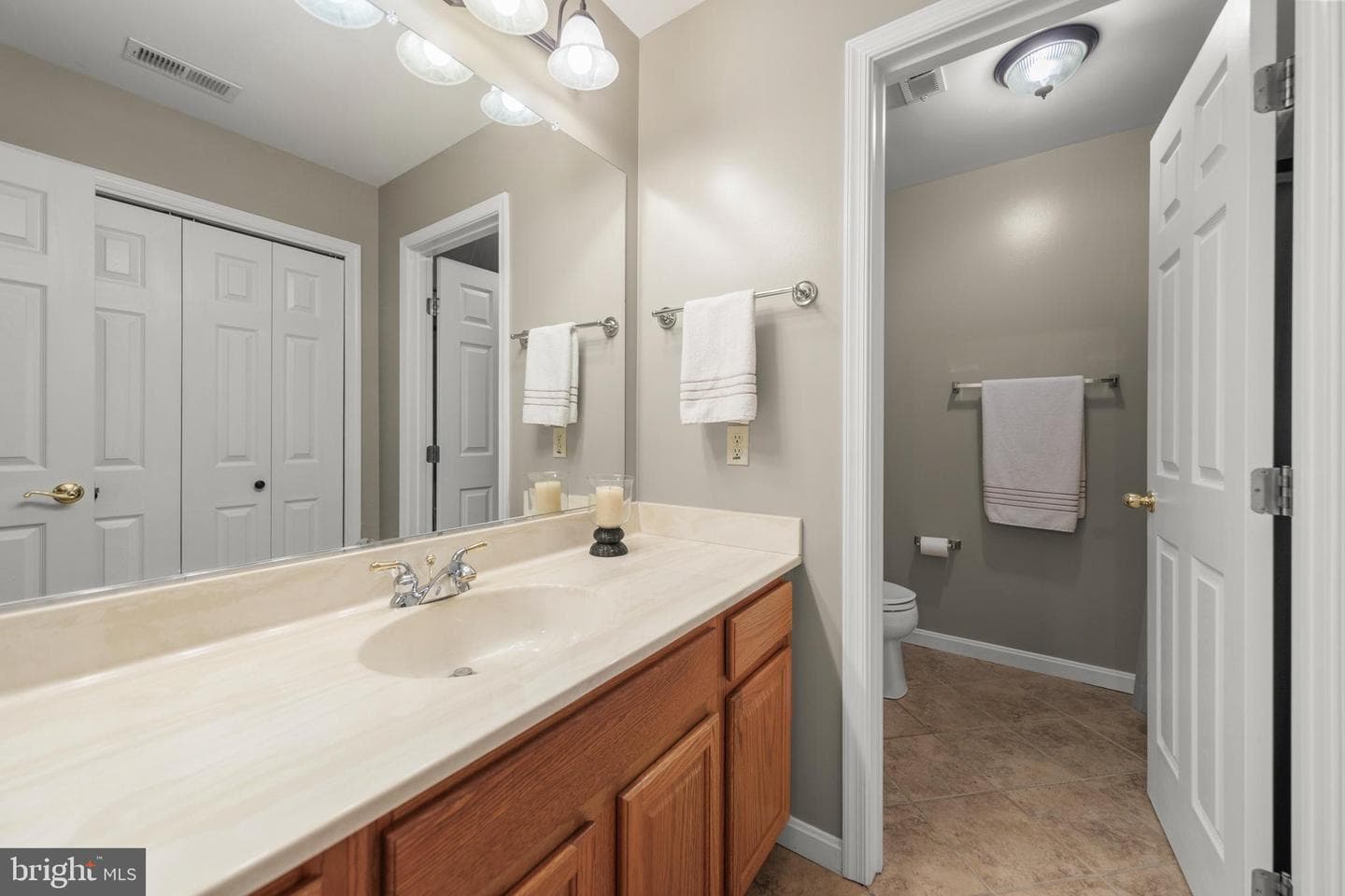 104 Skylark Court photo 36