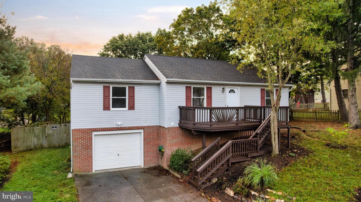 134 Cardinal Lane photo 4