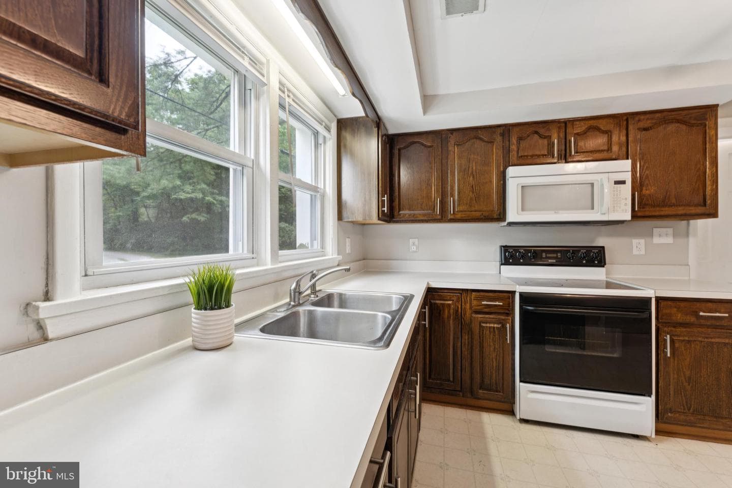 148 Cedar Hill Lane photo 5