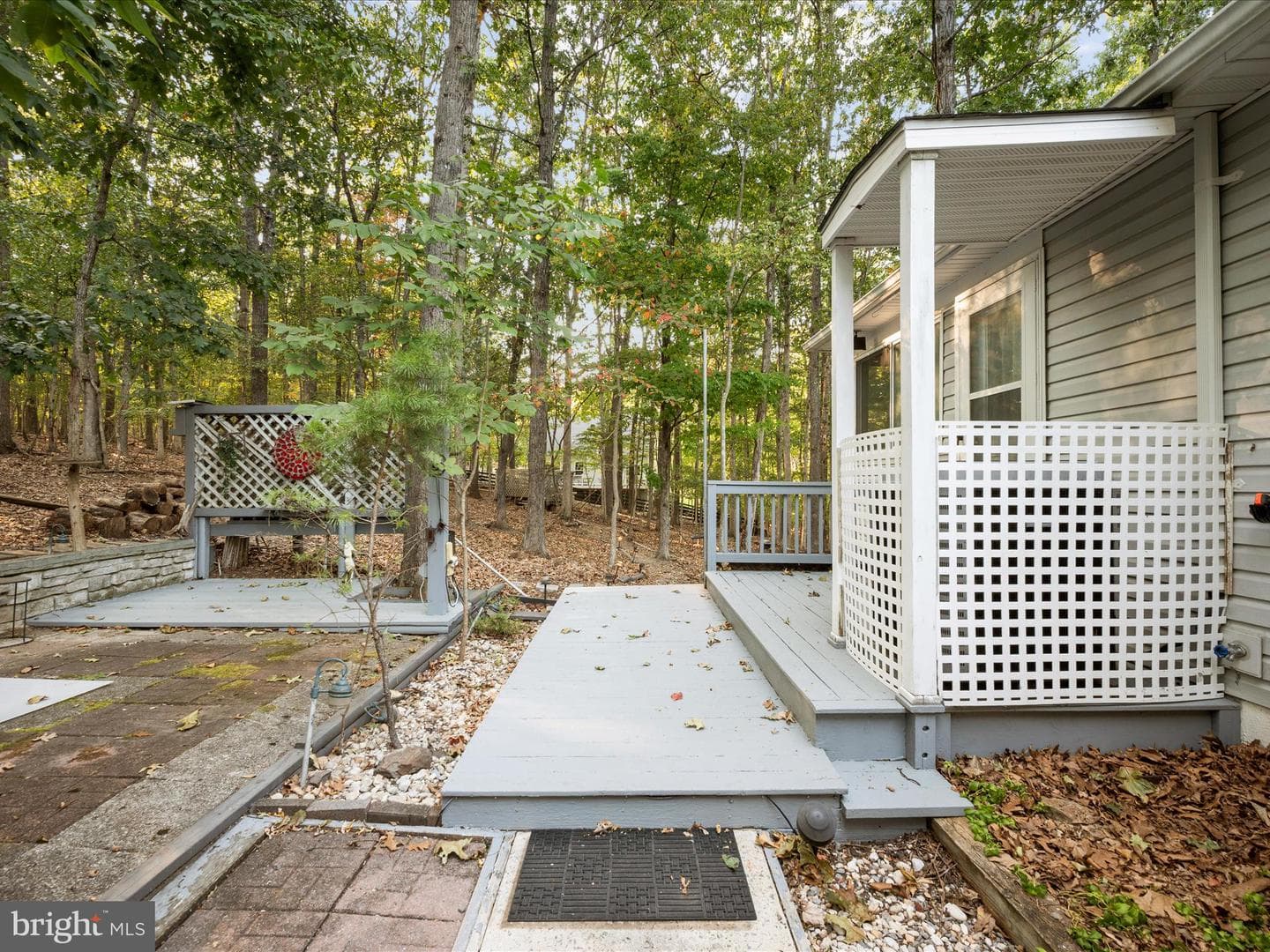 102 Divot Place photo 53