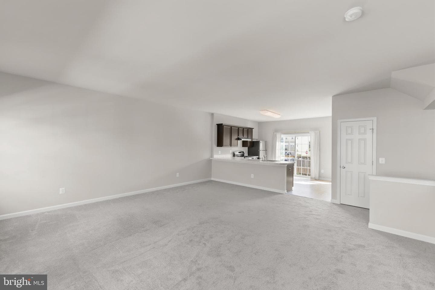 216 Parkland Drive photo 3