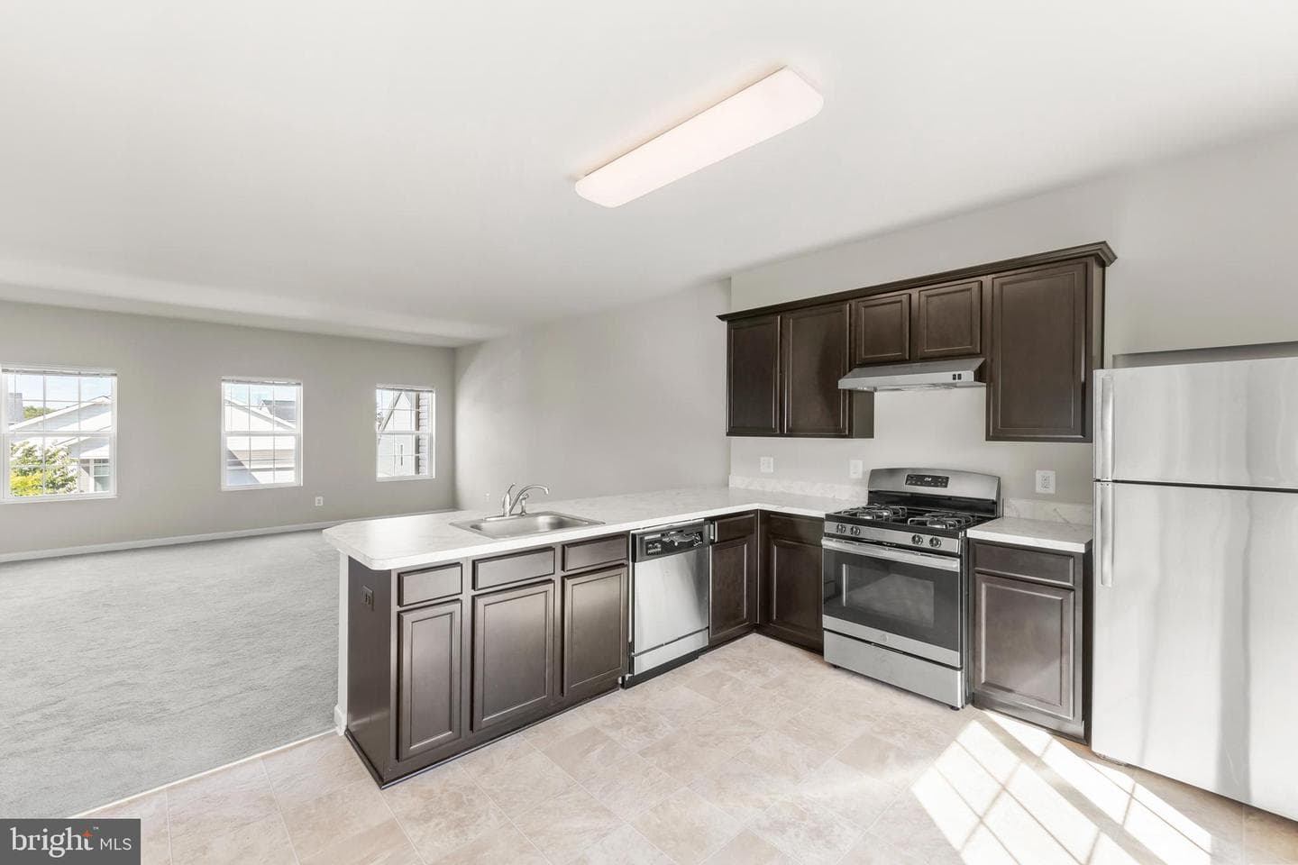 216 Parkland Drive photo 9