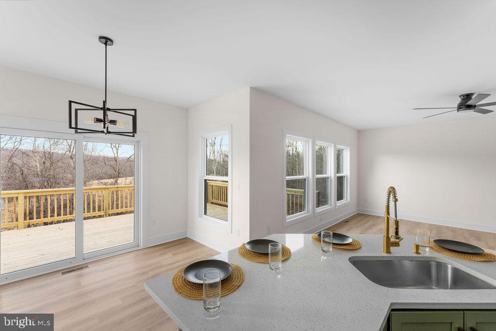 1086 Reynolds Road photo 13