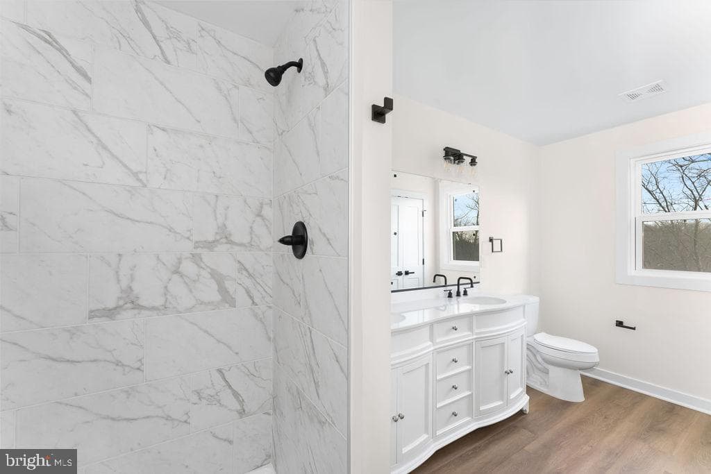 1086 Reynolds Road photo 30