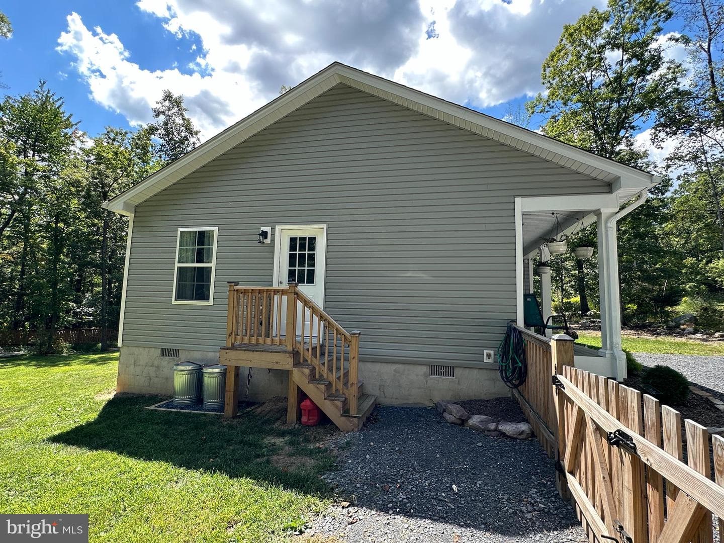 414 Raccoon Drive photo 6