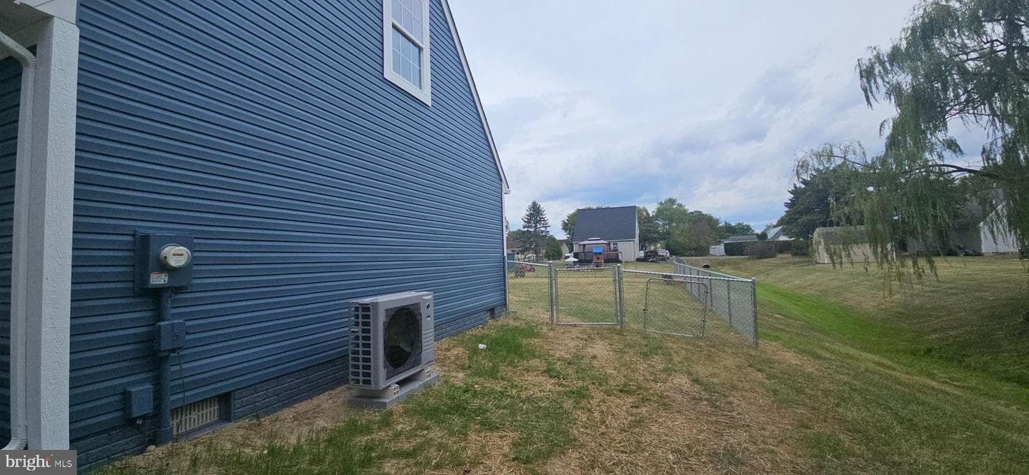 115 Robin Avenue photo 33
